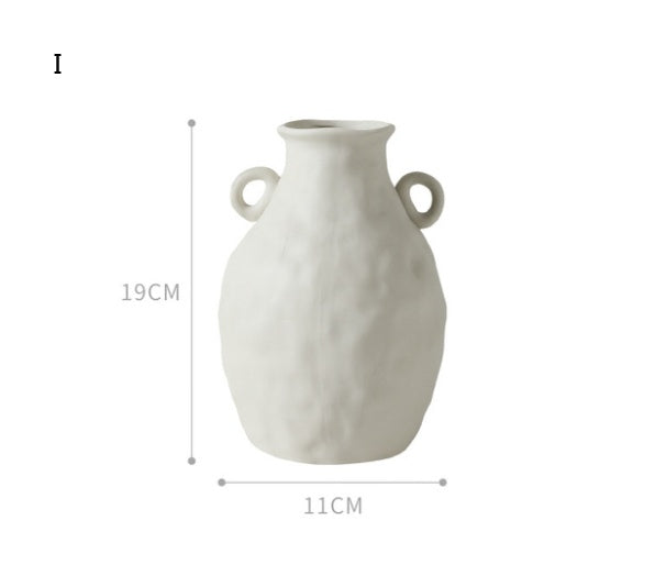 Artosia Nordic Ceramic Vase – Minimalist Home Decoration, Museum-Style Elegance.