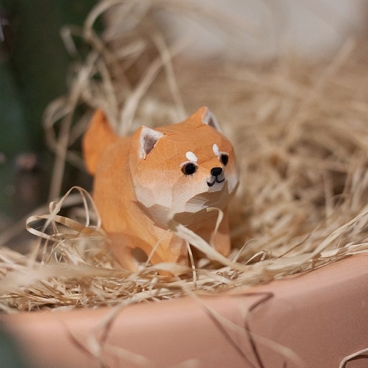 Handcrafted Sandalwood & Ebony Cat Figurines – Minimalist Wooden Animal Ornaments Collection