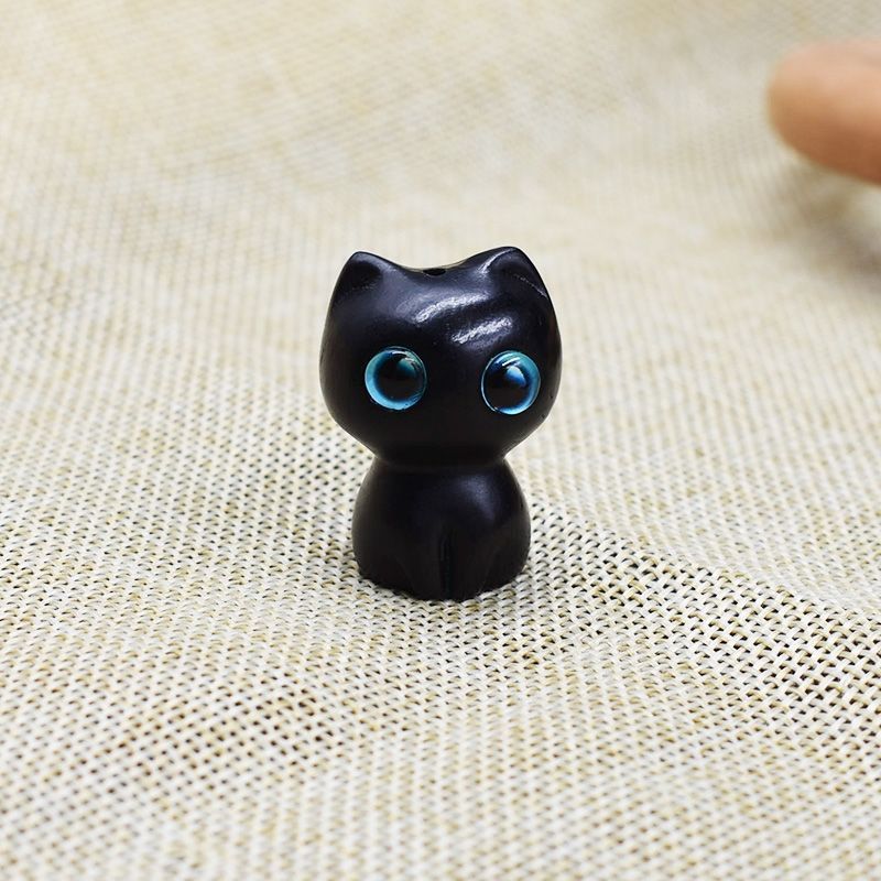 Handcrafted Sandalwood & Ebony Cat Figurines – Minimalist Wooden Animal Ornaments Collection
