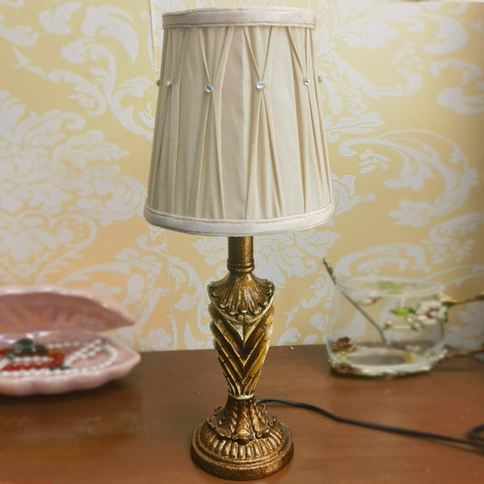 RetroLuxe European Classical Lamp - Tavira Store | A Luxario Labs Ltd Brand.