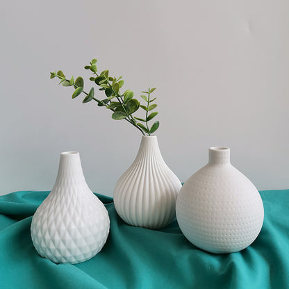 Handmade Simple INS Style White Porcelain Small Vase – Soft Home Decoration Ornament