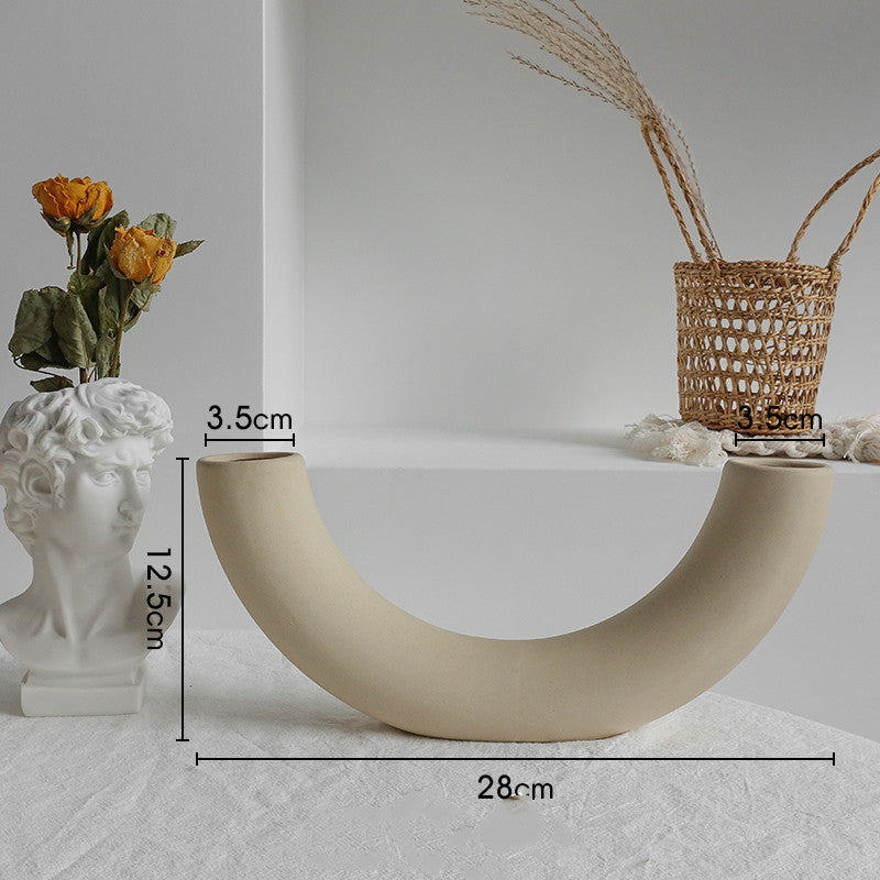 Simplicity Nordic Ceramic Vase – Minimalist Home & Art Decoration.