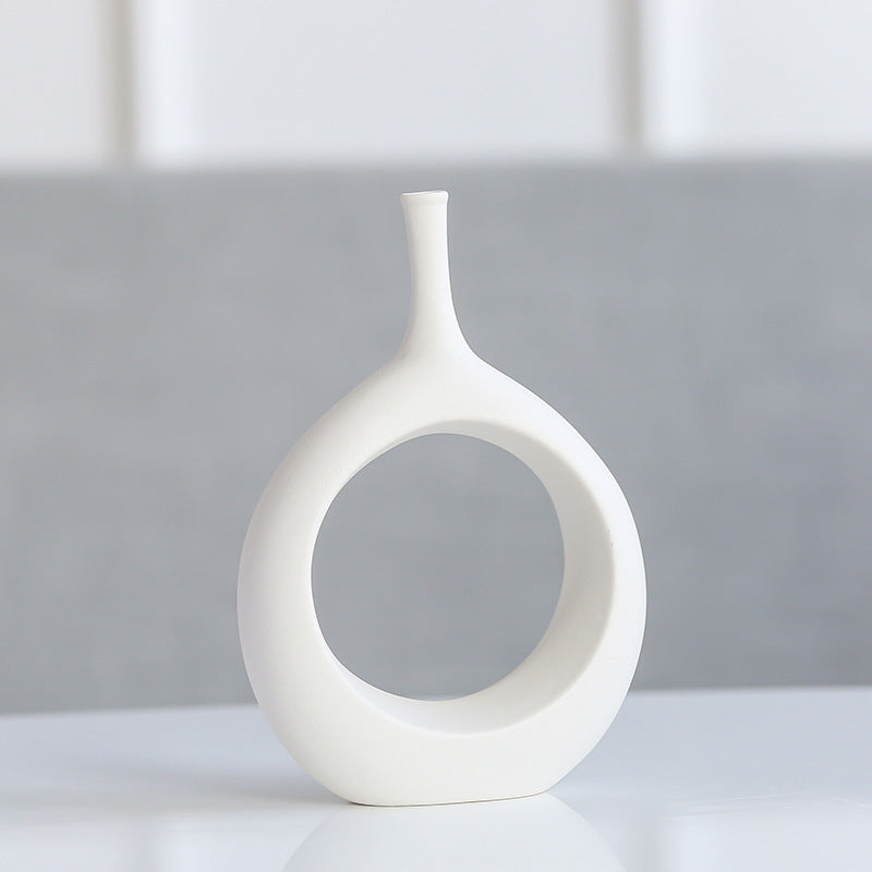 Modern Minimalist Ceramic Round Decoration