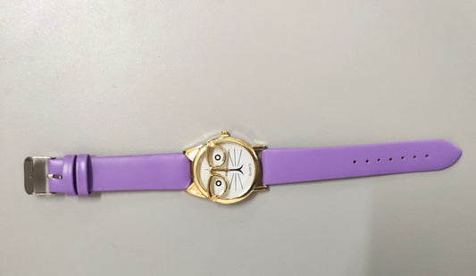 Quartz Core  Gold Cat Face Watch – Cute Glasses Design Wristwatch