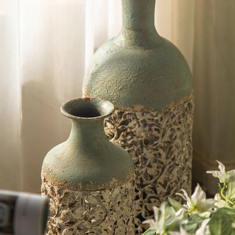 Artisano Pastoral Electroplated Metal Floor Vase – Retro Decorative Spray-Painted Vase for Flower Arrangements & Home Decor