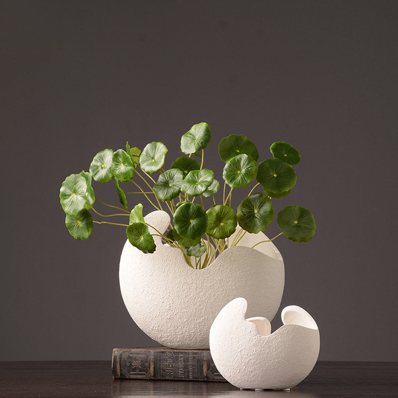 Luminelle Exclusive Minimal Ceramic Vase – Elegant & Special Design for Living Room & Study