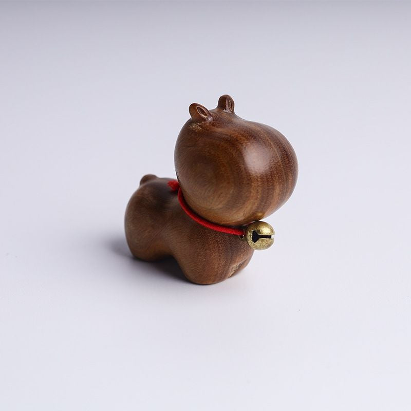 Handcrafted Sandalwood & Ebony Cat Figurines – Minimalist Wooden Animal Ornaments Collection.