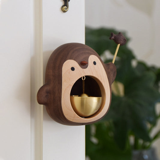 Serenity Wooden Wind Chime – Luxury Healing Door Ornament Featuring Penguin & Crab Designs for Stylish Interiors
