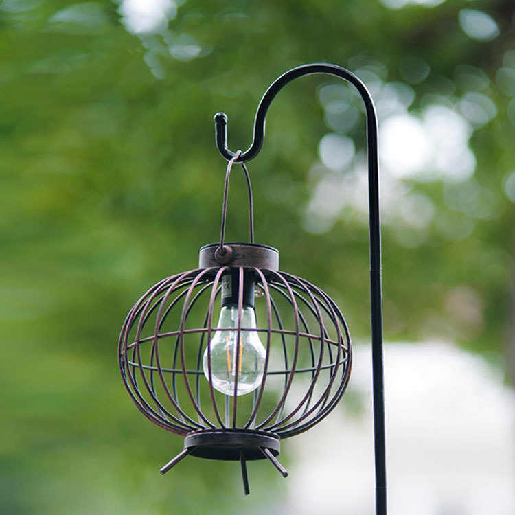LumiCopper Solar Lantern – Vintage European Outdoor Garden Light with LED & IP44 Weather Protection