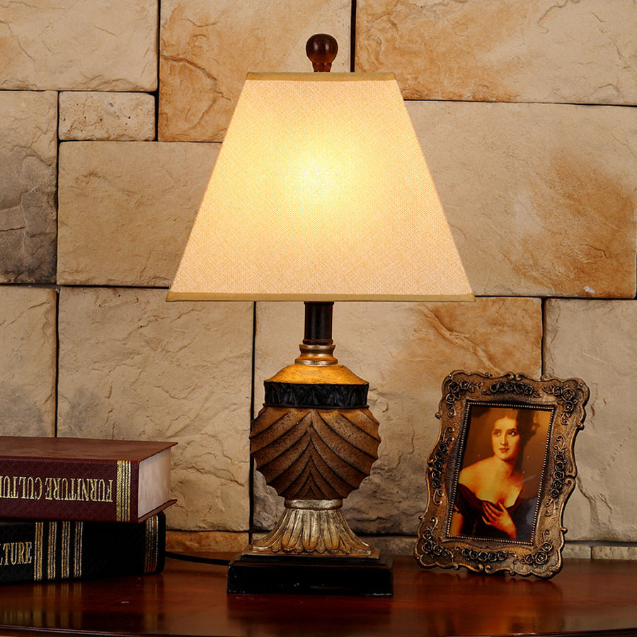 Ultra Lux Retro  Classical Lamp
