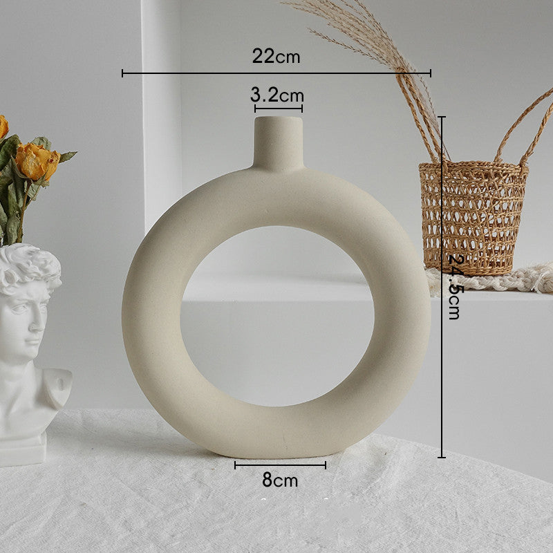 Simplicity Nordic Ceramic Vase – Minimalist Home & Art Decoration.