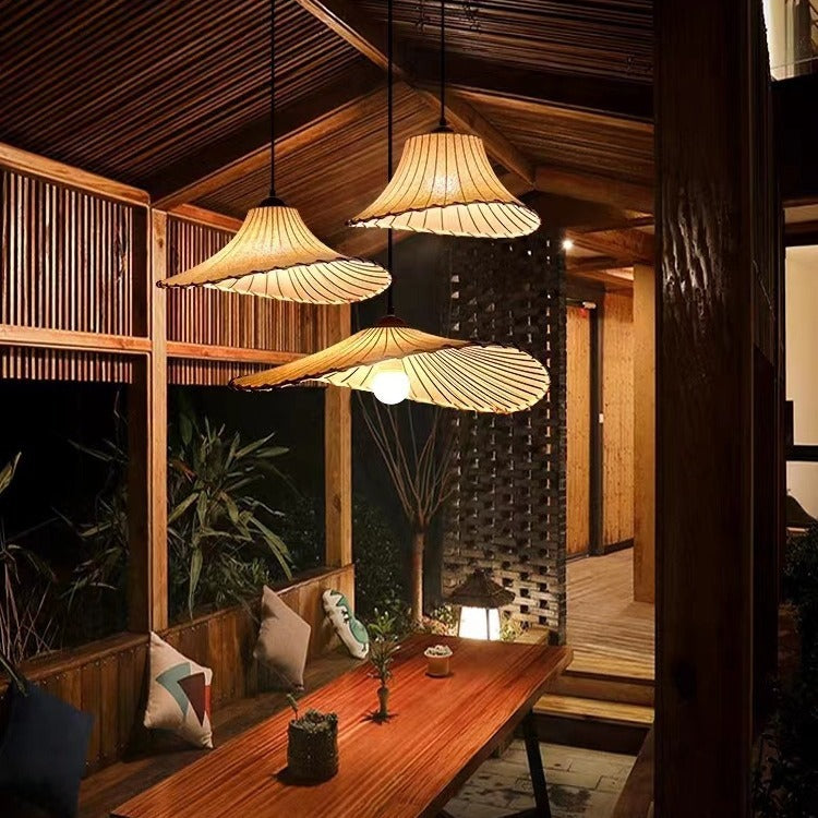 Japanese Lotus Pendant Lamp – Creative Straw Hat Design, Warm Light Ceiling Light for Restaurant, Tea Room & Bedroo