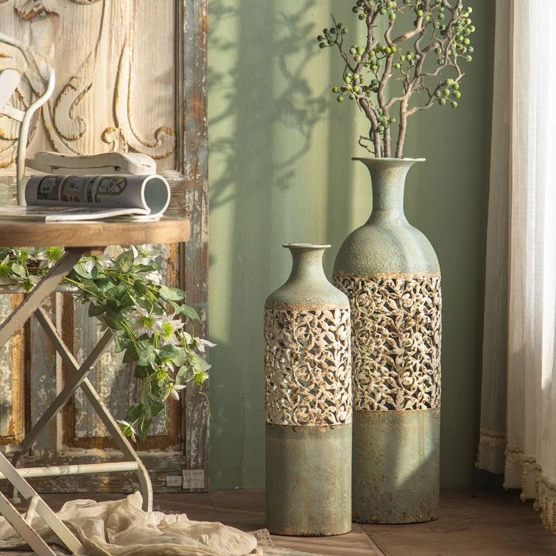 Artisano Pastoral Electroplated Metal Floor Vase – Retro Decorative Spray-Painted Vase for Flower Arrangements & Home Decor