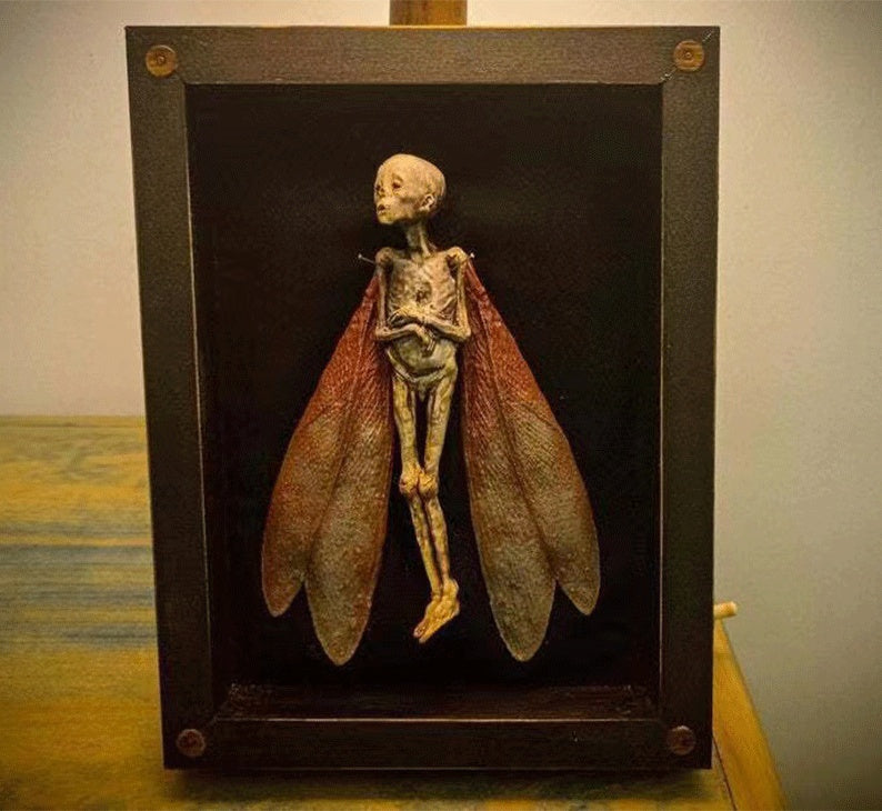 Cursed Dead Fairy Shadow Box – Handmade Wooden Halloween Decoration, 25x19cm Spooky Scene Ornament