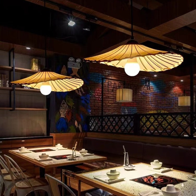 Japanese Lotus Pendant Lamp – Creative Straw Hat Design, Warm Light Ceiling Light for Restaurant, Tea Room & Bedroo